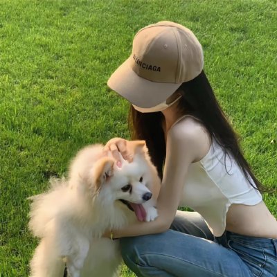 带子狼 在那双小手中